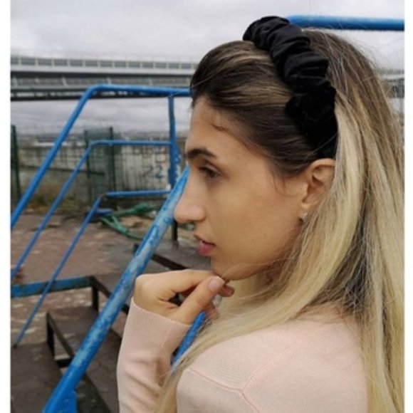ZARA Black Velvet Scrunchie Rigid Headband main image 10